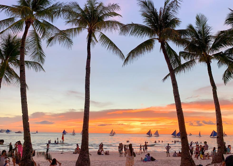Top Destinations & Islands